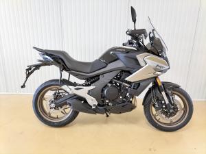 CFMOTO MT 700