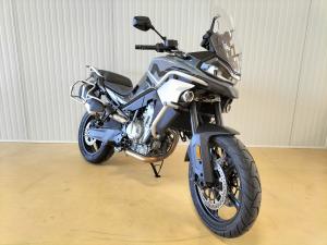 CFMOTO MT 800 SPORT 2023 DÉMO